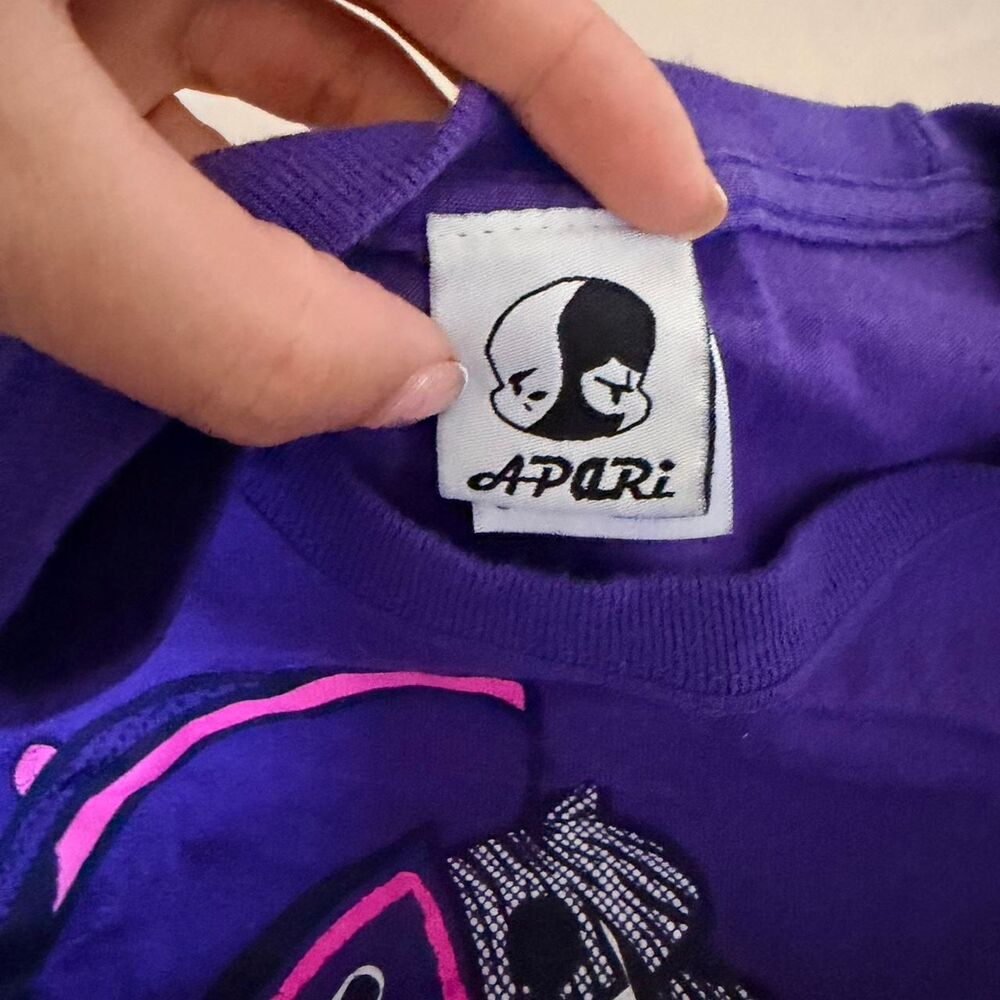 Apari Anime Shirt - Picture 4 of 5